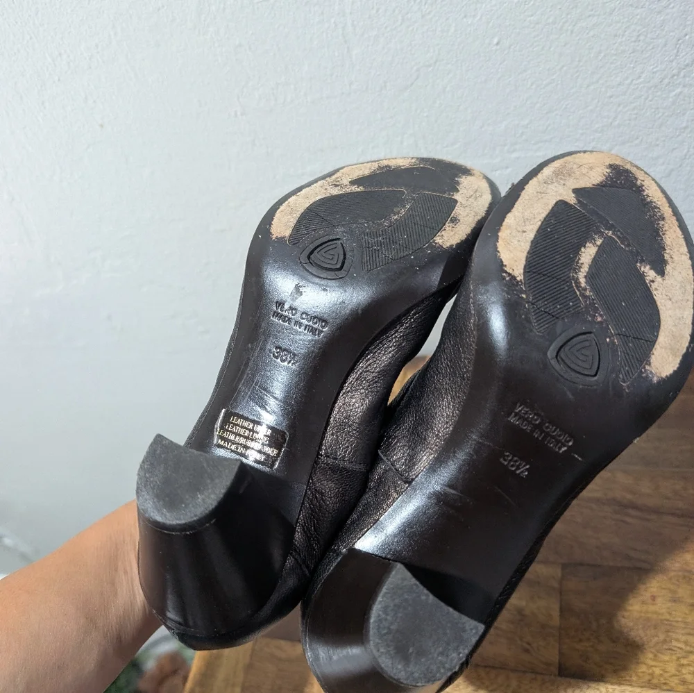 AGL Attilio Giusti Leombruni Bronze‎ Black Leather Buckle Pumps Size 38.5/8.5